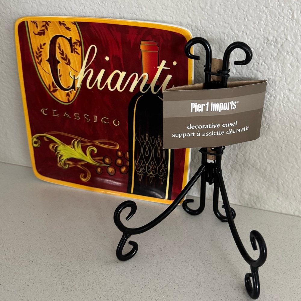 💕This Pier 1 Cucina Plate with Plate Stand